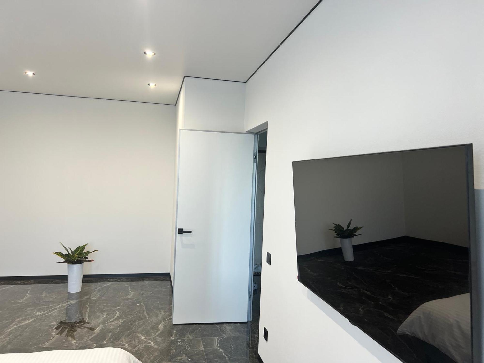 Люкс Апартаменти В Жкарена Та Жк Great House Rivne Exteriör bild